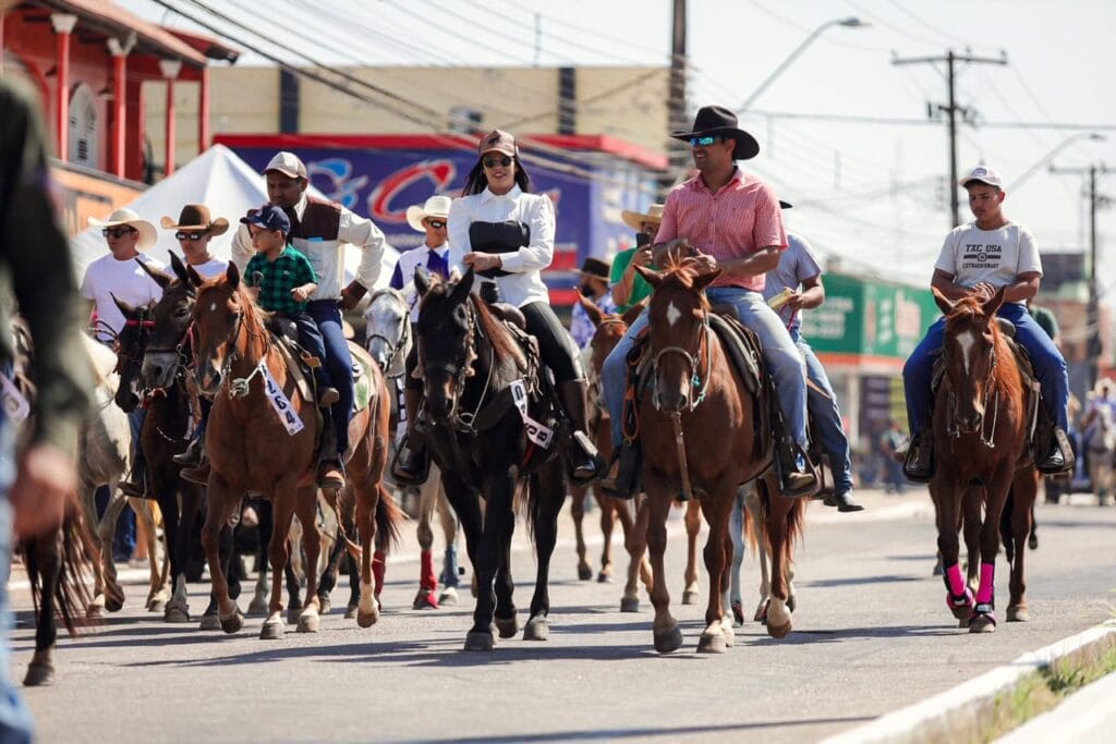 Abertura da Expoacre e tradicional Cavalgada movimentam o fim de semana