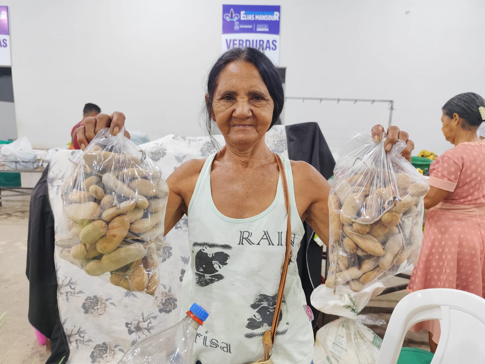 Agricultora de Porto Acre avalia como “boa” a safra de tamarindo e fala no uso medicinal