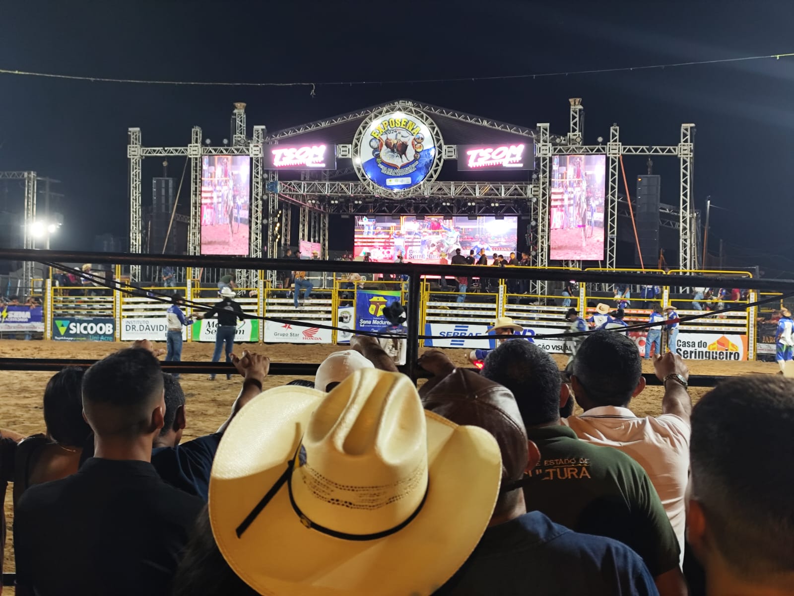 Feijó vence fase por equipes do Rodeio da ExpoSena 2024; final individual será hoje