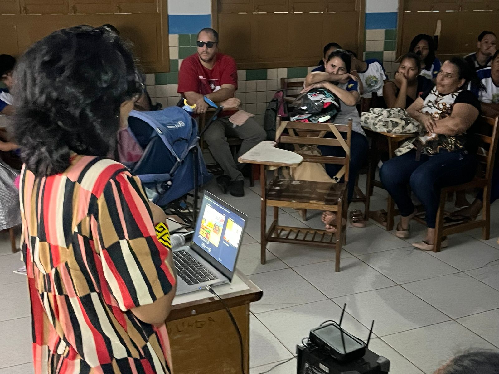 Projeto Empreendedorismo Cultural leva palestra na Baixada da Sobral sobre Combate ao Racismo