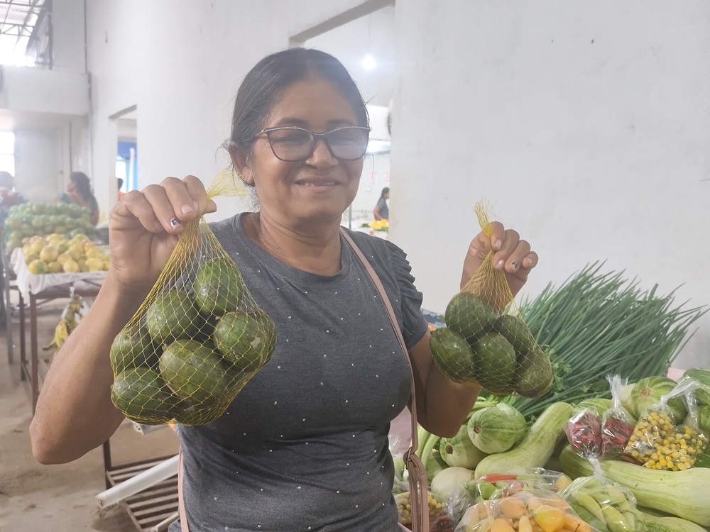 Produtora celebra safra abundante de cajaranas e cita os desafios da produção