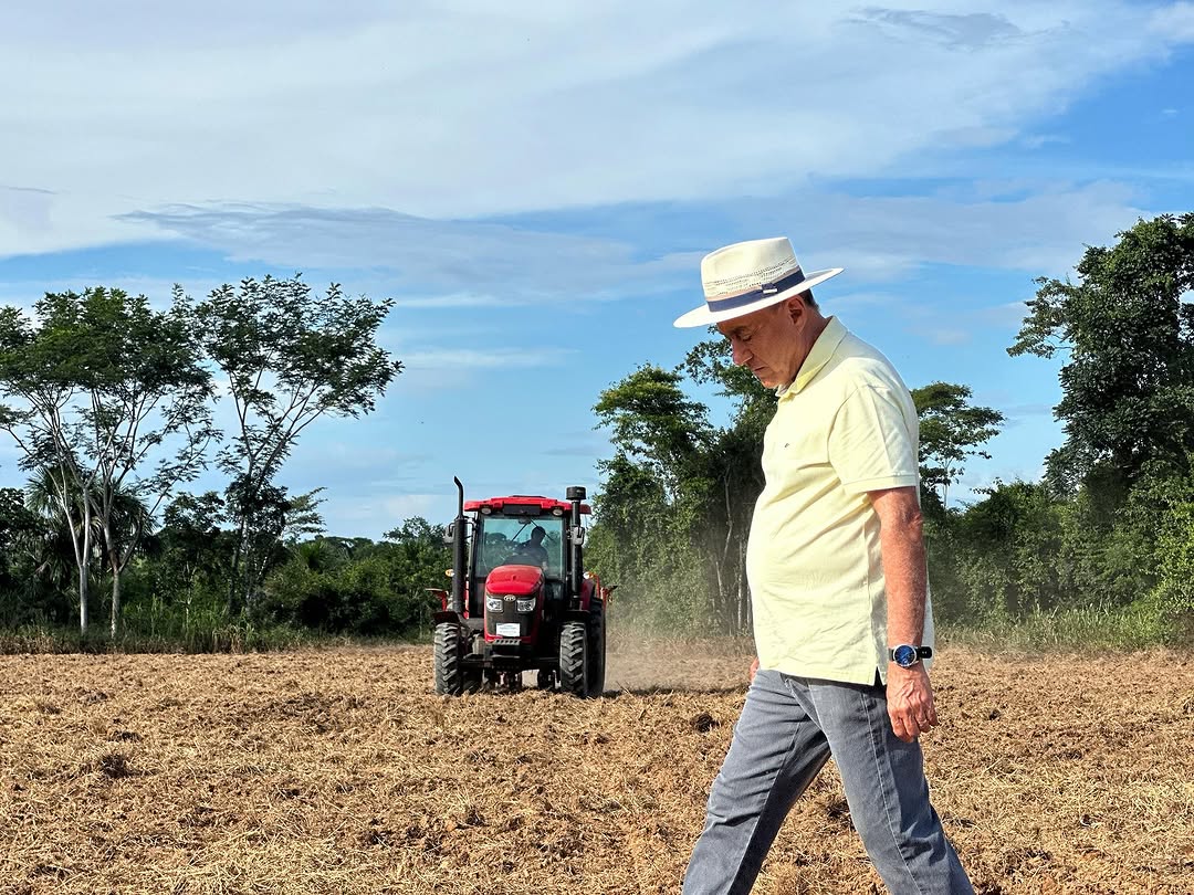 Defensor da rizicultura, Bocalom visita área que produzirá sementes de arroz aos agricultores