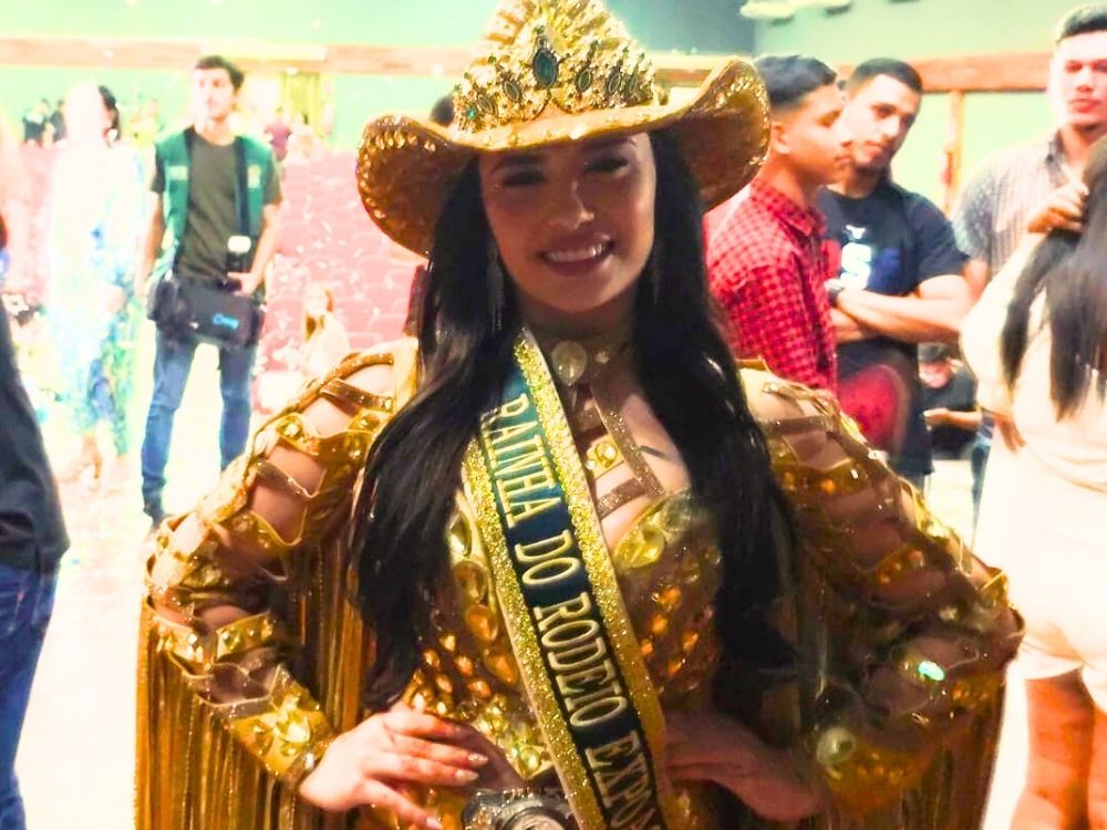 Sonho de criança realizado: Camila Assunção brilha e é a nova Rainha do Rodeio da Expoacre
