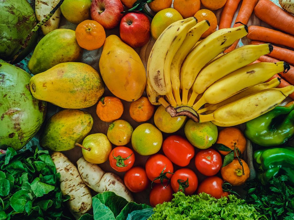 Governo brasileiro vai comprar frutas, peixes e carne para compensar tarifaço de Trump