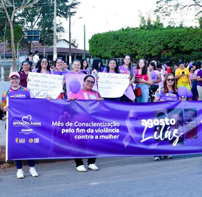 Epitaciolândia “pinta” as ruas de lilás e dá recado duro contra violência durante marcha