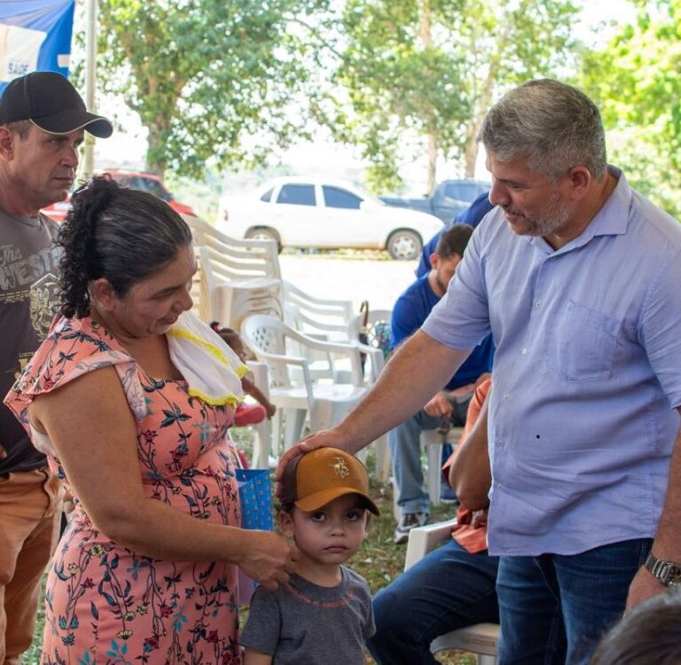 Ramal dos Cachorrinhos de Epitaciolândia recebe programa Saúde na Comunidade
