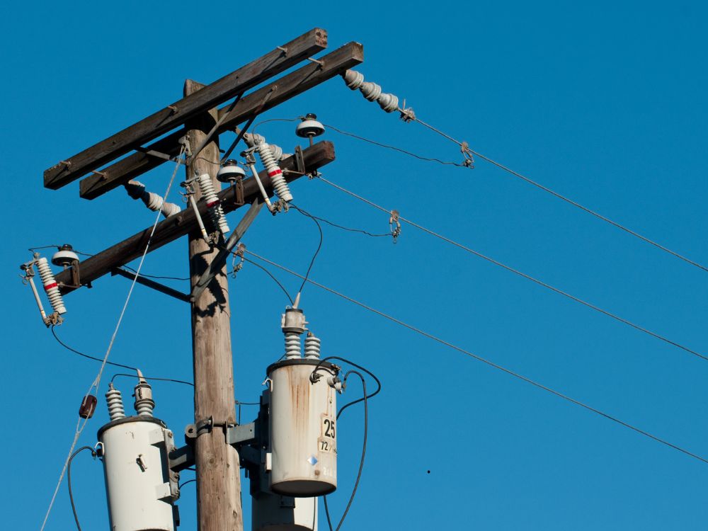 Ausência de ação da prefeitura força MP investigar falta de luz em ramal de Manoel Urbano