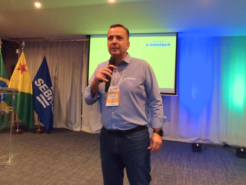 Manejo com cerca elétrica pode mudar a forma de produzir leite, revela especialista no VI CIPEL