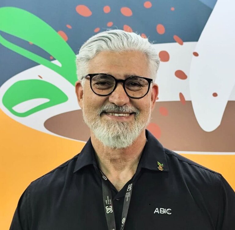 Diretor executivo da ABIC gaba café do Acre: “surpreende com seus robustas amazônicos”