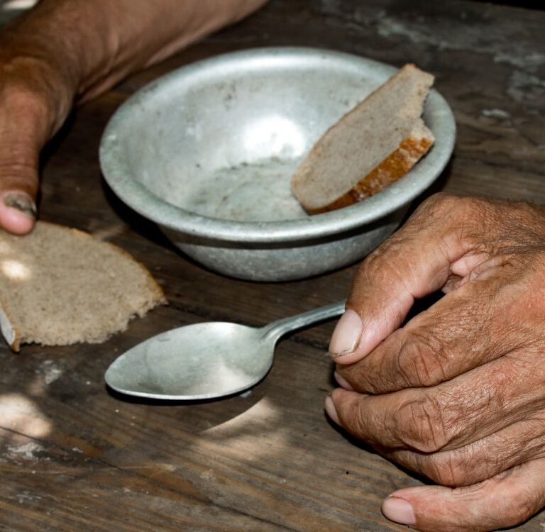 Acre amarga 25ª posição no ranking nacional de pobreza, aponta CLP