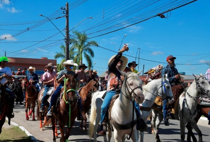 Falhas em cavalgadas rendem condenação de R$ 400 mil ao Estado e municípios do Acre