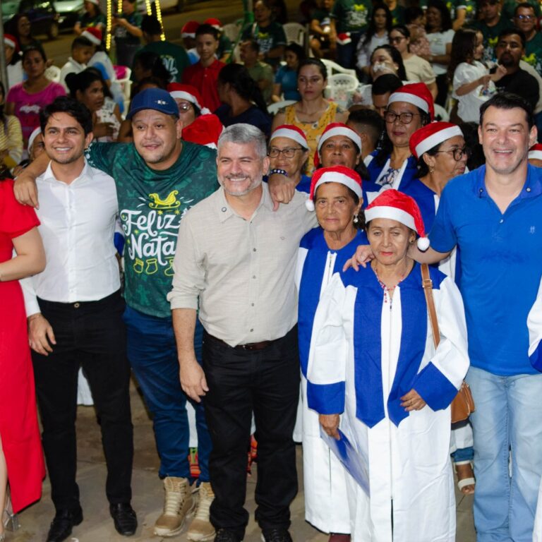 Com presença popular e entregas importantes, Sérgio Lopes dá início ao Natal em Epitaciolândia