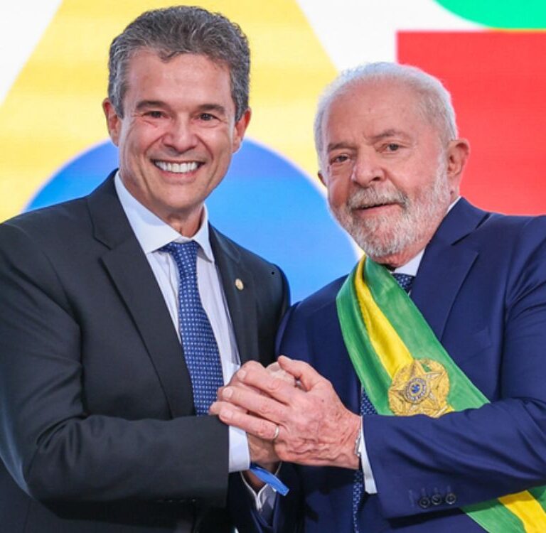 Ex-ministro da pesca, André de Paula, é o novo ministro da Agricultura e Pecuária