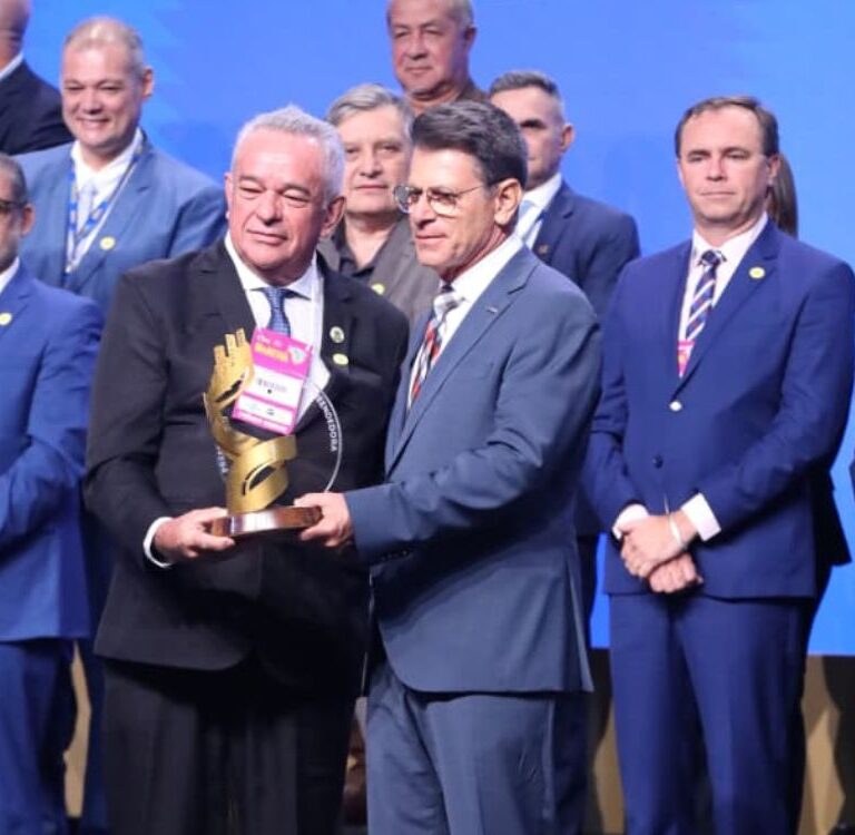 Plácido de Castro conquista prêmio nacional do Sebrae com projeto voltado ao produtor rural