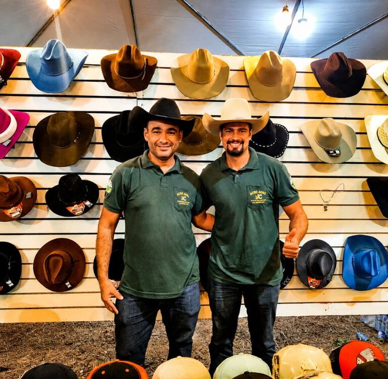Símbolo rural, chapéu ganha destaque em estande da Acre Agro na 5ª Feira do Agronegócio de Plácido de Castro