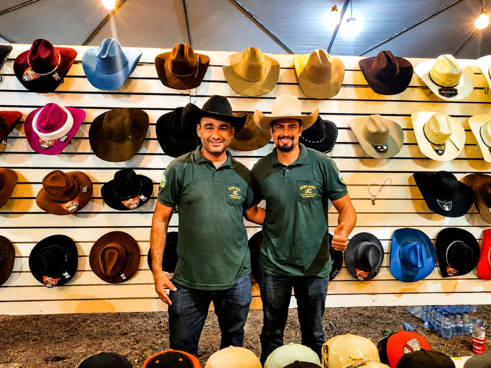 Símbolo rural, chapéu ganha destaque em estande da Acre Agro na 5ª Feira do Agronegócio de Plácido de Castro
