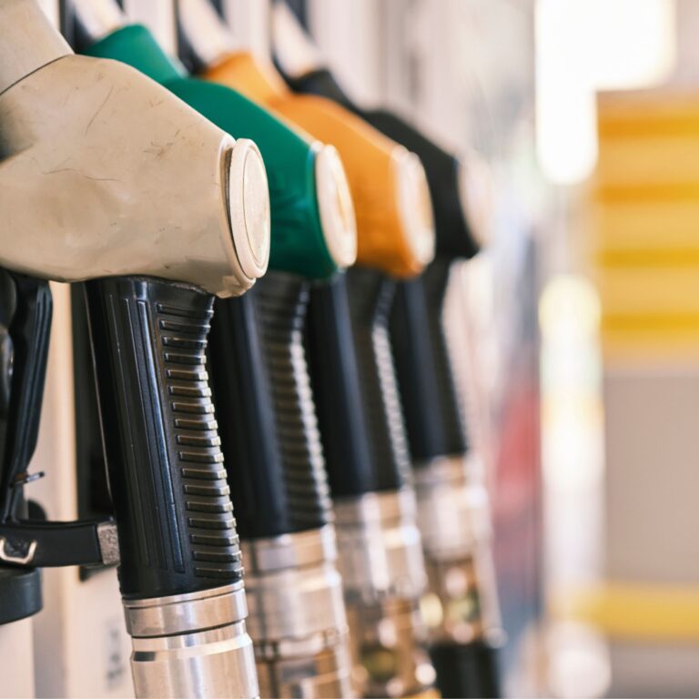 Governo regulamenta subsídio de R$ 1,12 por litro de diesel e define regras para produtores e importadores