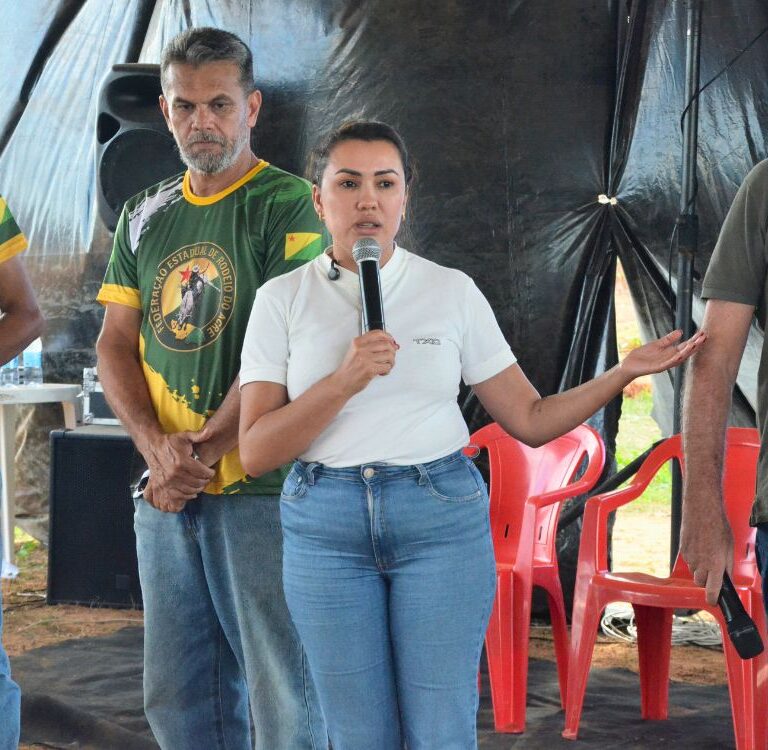 Secretária de Agricultura destaca apoio ao rodeio acreano e defende qualificação de novos profissionais