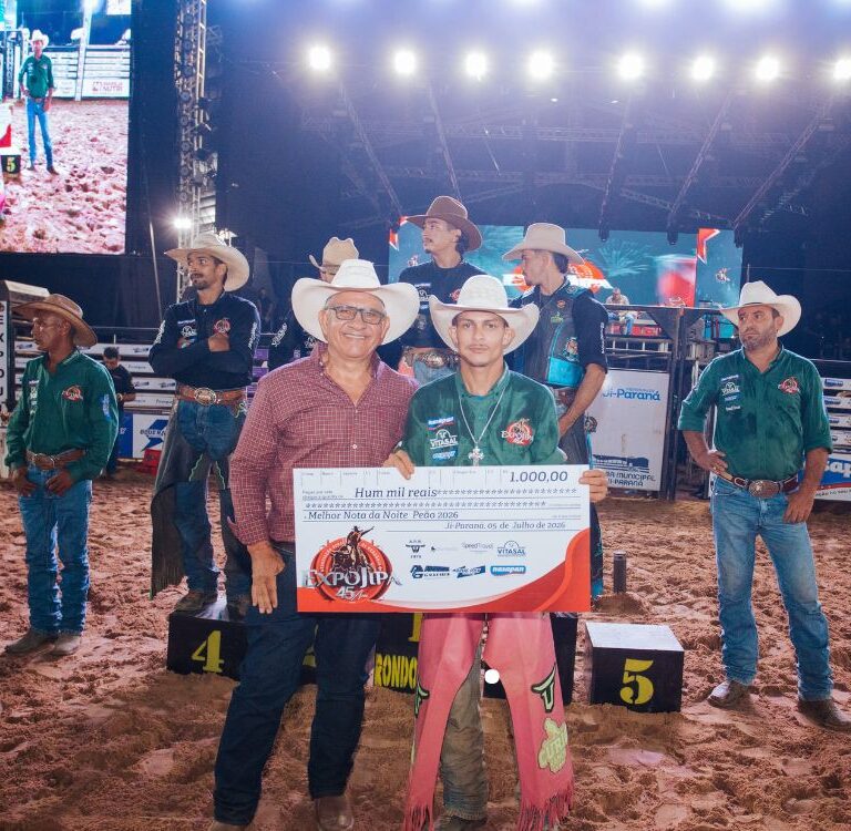 Acreano Matheus Bernardino termina entre os cinco melhores do Rodeio Internacional da Expojipa