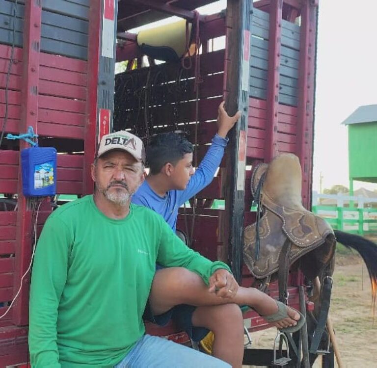 Após 12 anos, Jair Bila, do MT, retorna ao AC com o filho e  mira o 1° lugar da vaquejada da Expoacre
