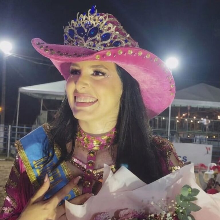 Jaqueline Almeida é escolhida Rainha do Rodeio da ExpoQuinari 2026