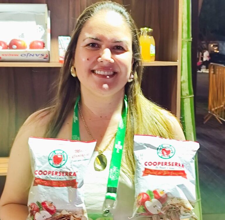 Maçã Fuji de São Joaquim (SC) vira chip e surpreende público durante evento na capital acreana