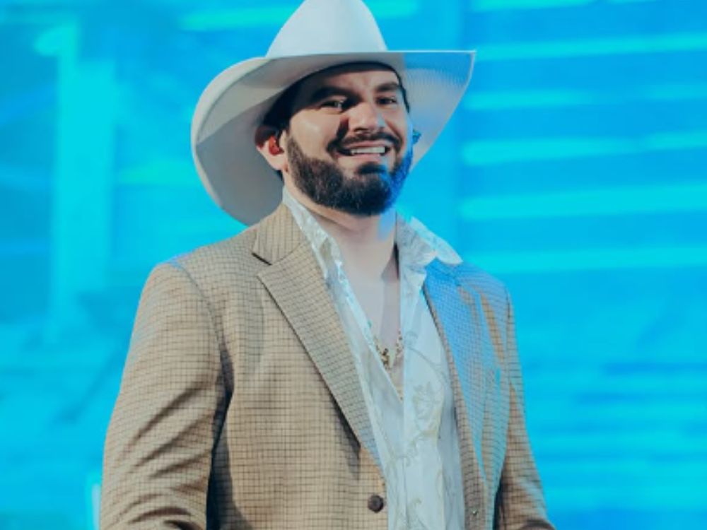 Com entrada gratuita, Sertanejo Loubet é atração nacional da Expo Fronteira nesta sexta-feira
