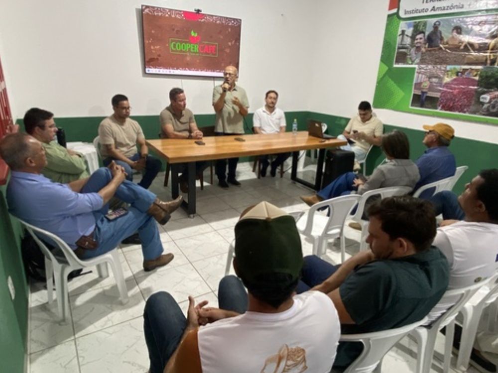 Em Mâncio Lima, Ufac debate acordo de cooperação para fortalecer cafeicultura no Vale Juruá