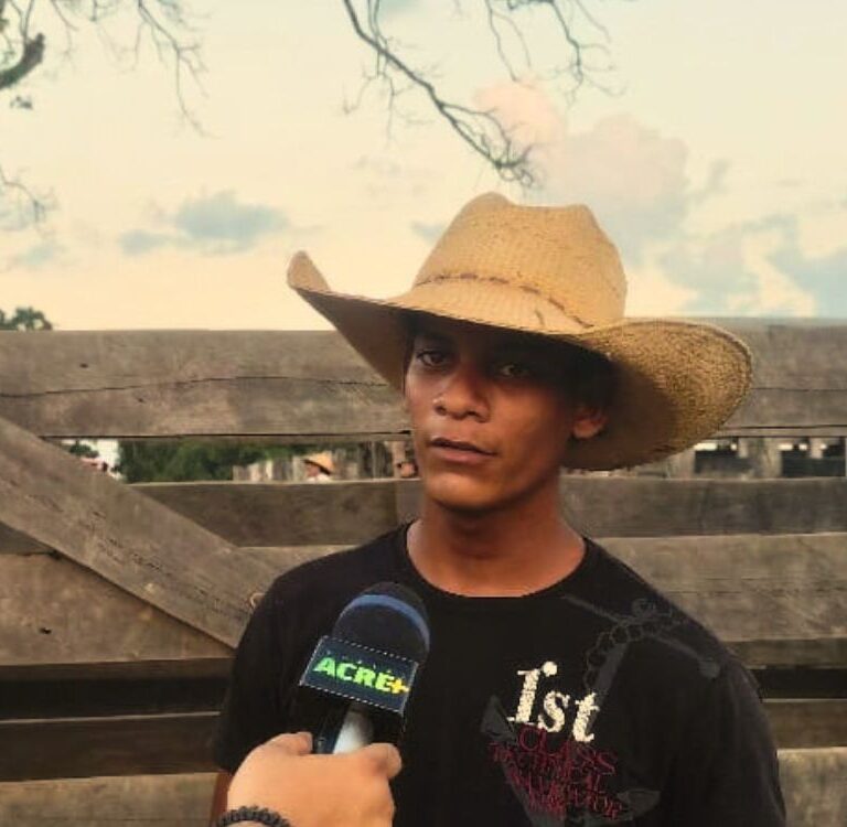 Com 75,25 pontos, André Alves larga na frente em bolão criado para revelar novos talentos do rodeio no Bujari